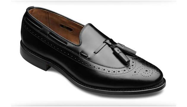 Brogued Tassel Loafer shoe black