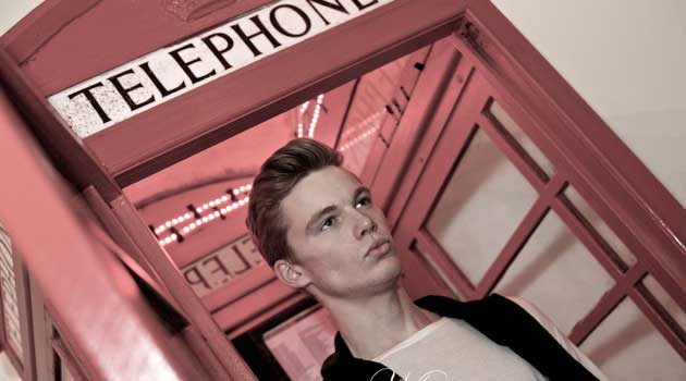 Mr Porter – Block Colours, Prints & Monochrome