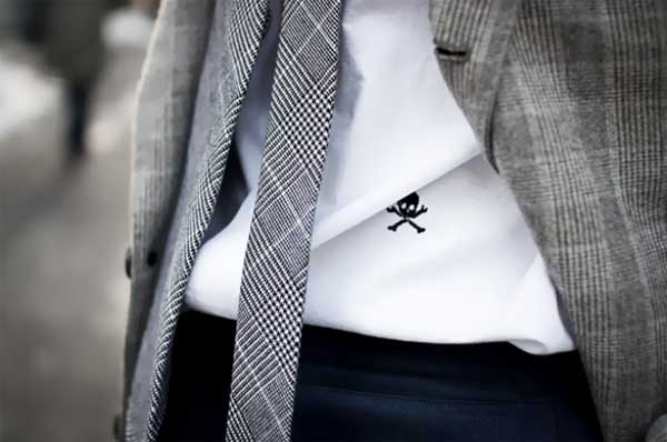Ties for men - chequered style grey tie with skull headshirt 