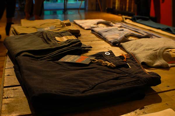 DOCKERS AW13 FOR MEN LEVI STRAUSS 1853 DOCKERS AW13 FOR MEN LEVI STRAUSS 1853