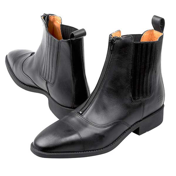 Boots for winter leather black