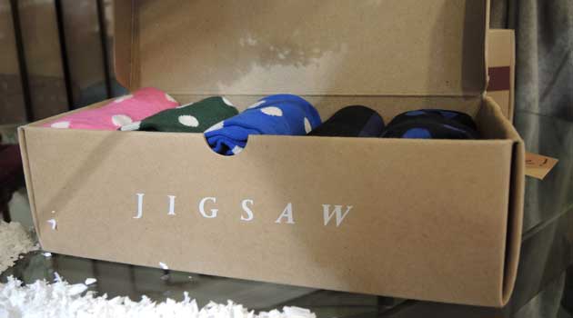 JIGSAW - Menswear - Tartan Suits & Xmas Gifts