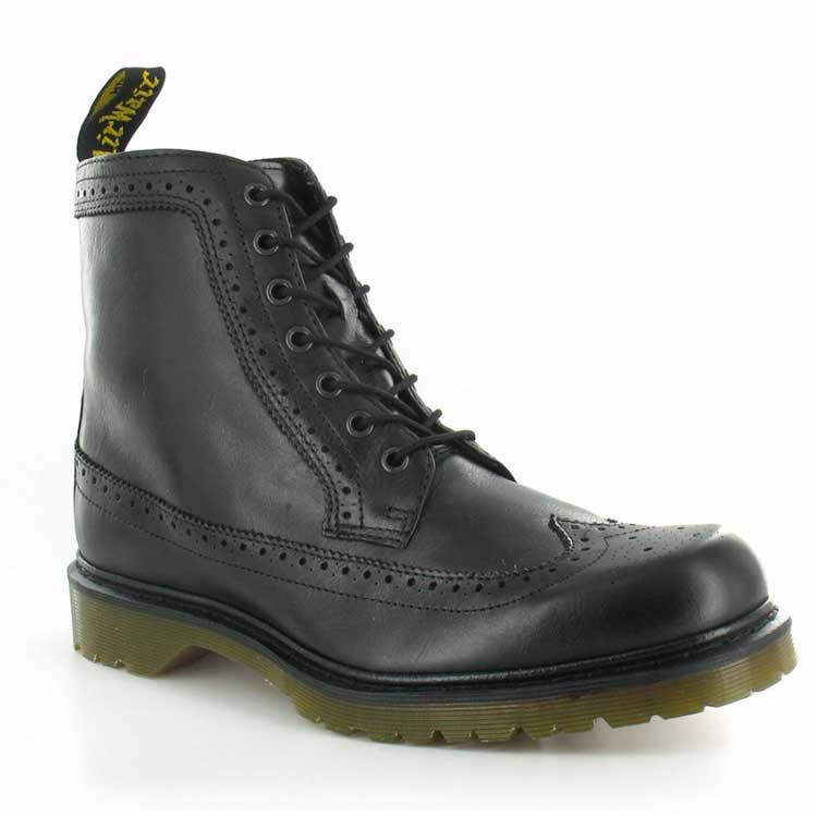 School classroom fashion for male teachers Dr Marten Boot Brogue School classroom fashion for male teachers Dr Marten Boot Brogue