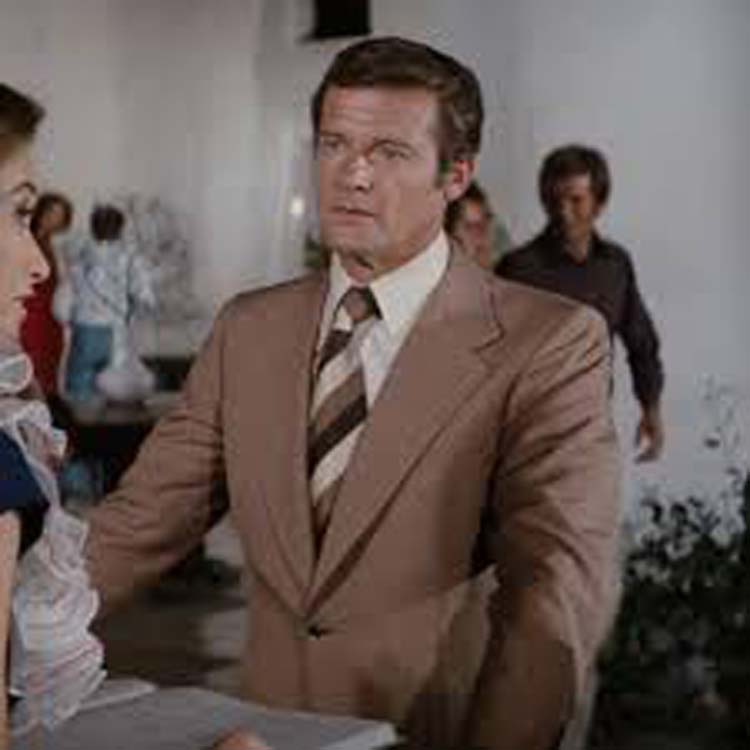 The-Spy-Who-Loved-Me-1970's-james-bond-brown-flared-suit
