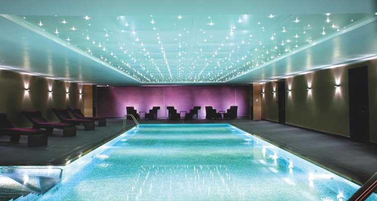Hilton-Syon-Park-MenStyleFashion-Luxury-Week-London.-pool