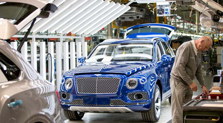 Bentley-Crewe-Factory-Tour-2016-MenStyleFashion-(2).jpg-Bentayga