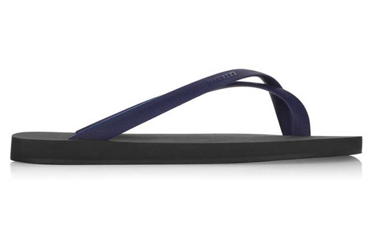 The Best Flip-Flop And Pool-Sliders Of Summer