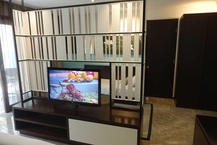 Montigo-Resorts-Semiyak-Premier-Room.jpg-TV