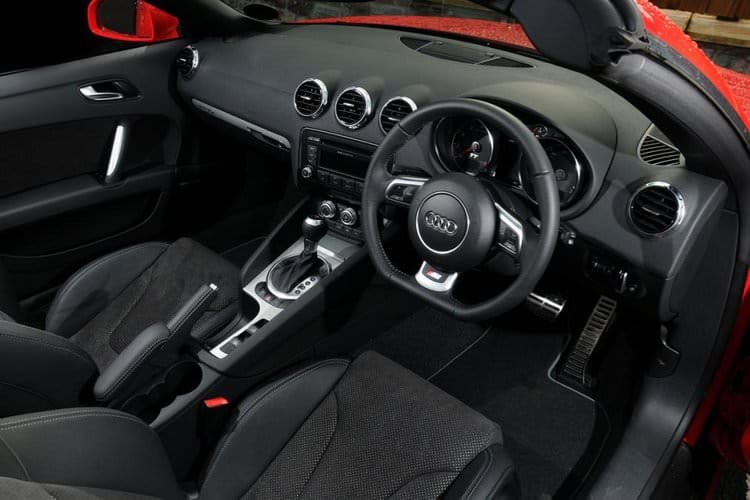 rsz_1audi_tt_roadster_interior