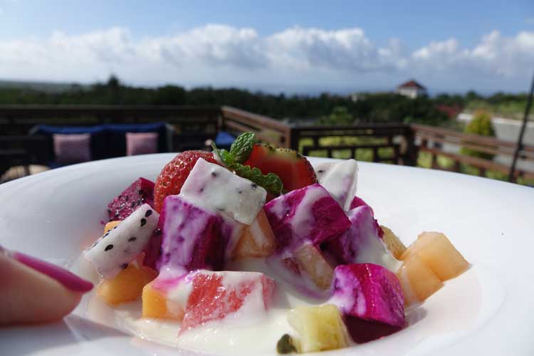 Prasana-Sunrise-Villa-Bali-MenStyleFashion-(1).jpg-Fruits-Salad