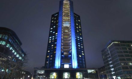 London Hilton On Park Lane – Towering Over West End