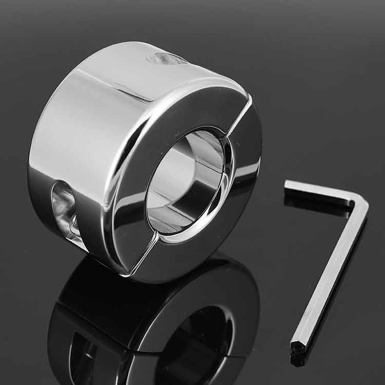 stainless-steel-ring-engagement