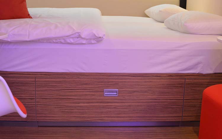 citizenm-bed