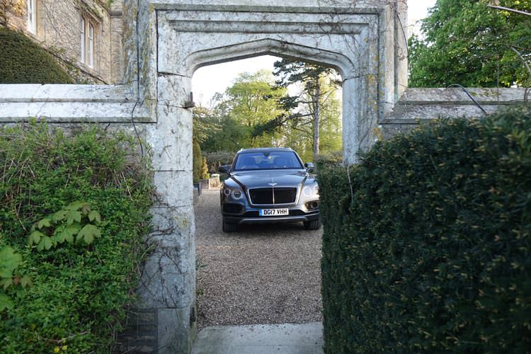 Bentley Bentayga – Touring The Fastest Luxury Diesel SUV