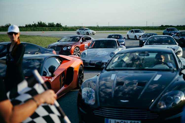 Oneliferally - The Battle Of The Super Car Race