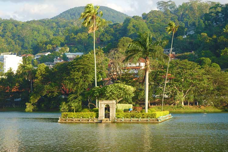 Theva Residency Kandy Sri Lanka Review - Lake Kandy