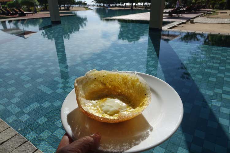 Sunrise By Jetwing Sri Lanka Hotel Review - breakfast by the pool