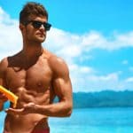 5 Tips to Stay Handsome While Travelling