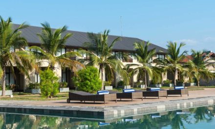 Sunrise Pasikuda Sri Lanka Review – Direct Beach Access