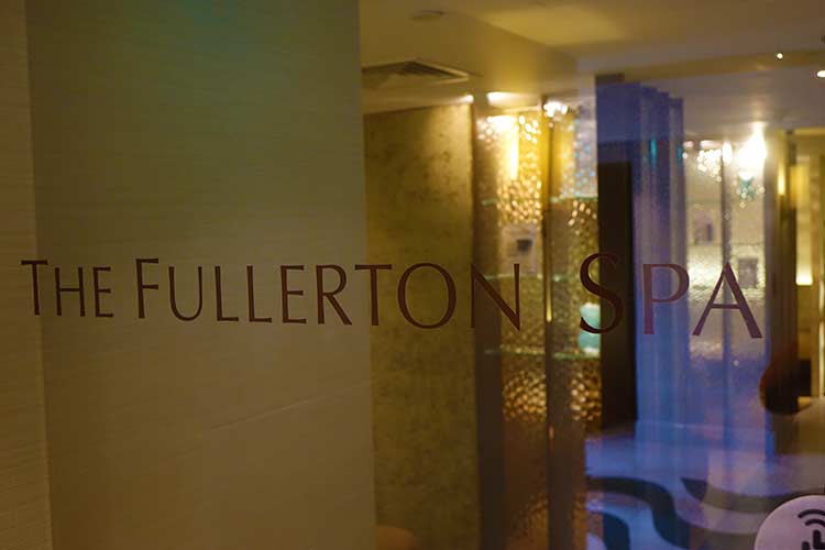 Fullerton Hotel Singapore Review - Historic Iconic Stay 