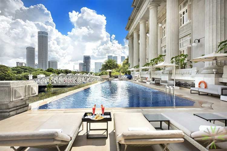 Fullerton Hotel Singapore Review - Historic Iconic Stay  - Swimming pool