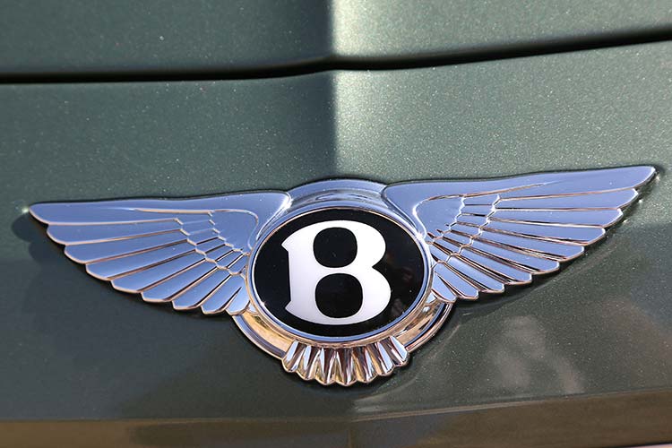 Bentley Bentayga Diesel - Tour Through Andalusia