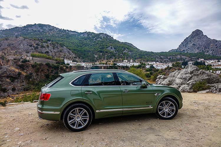 Bentley Bentayga Diesel - Tour Through Andalusia
