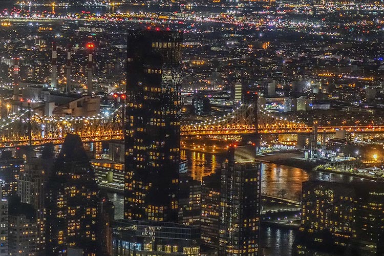 View from Empire State Building towards lower Manhattan