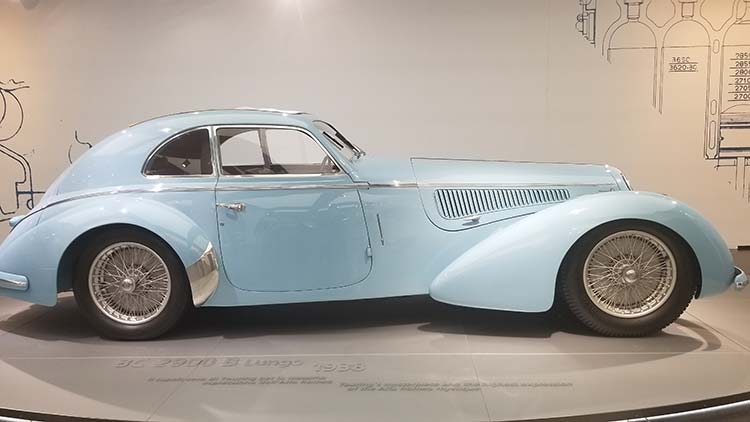 Alfa Romeo - Museum Classic Car Tour