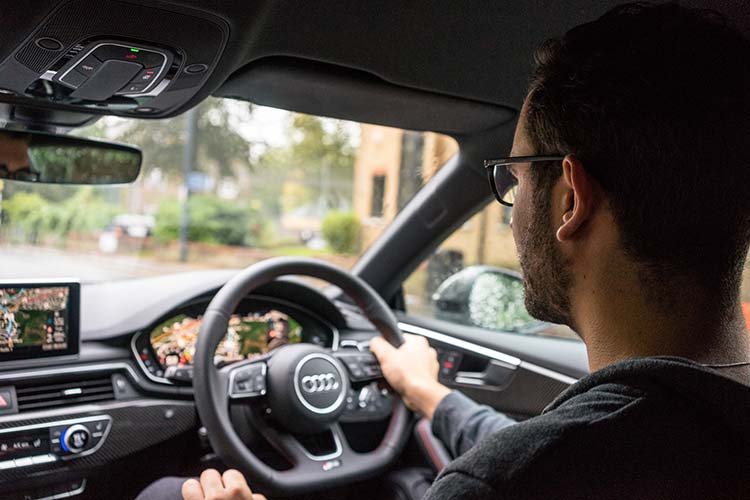 Audi RS5 Carbon Edition Review – Classy Coupe For Speed Freaks!
