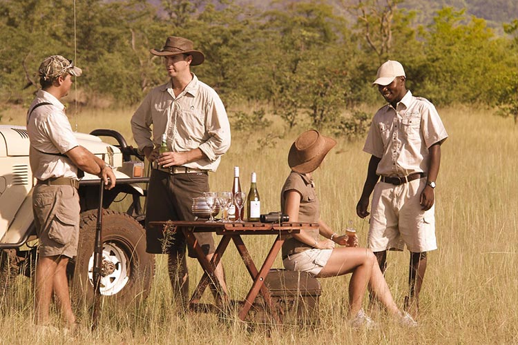Safari Fashion - Style Tips In Nature