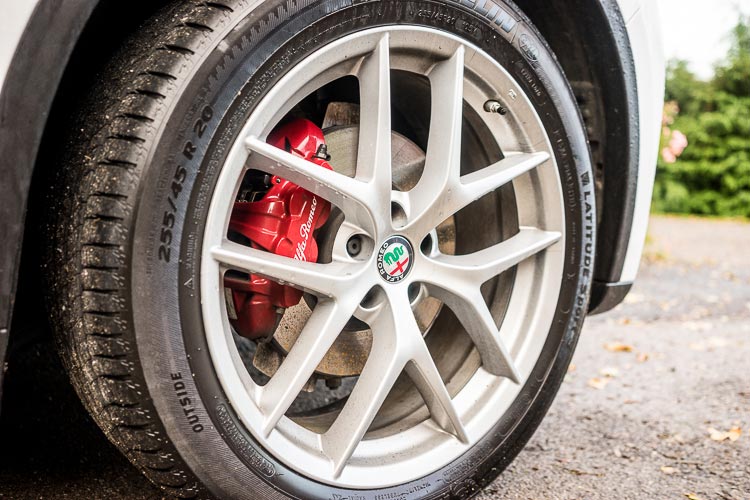 Alfa Romeo Stelvio Q4 Milano Edizione Review
