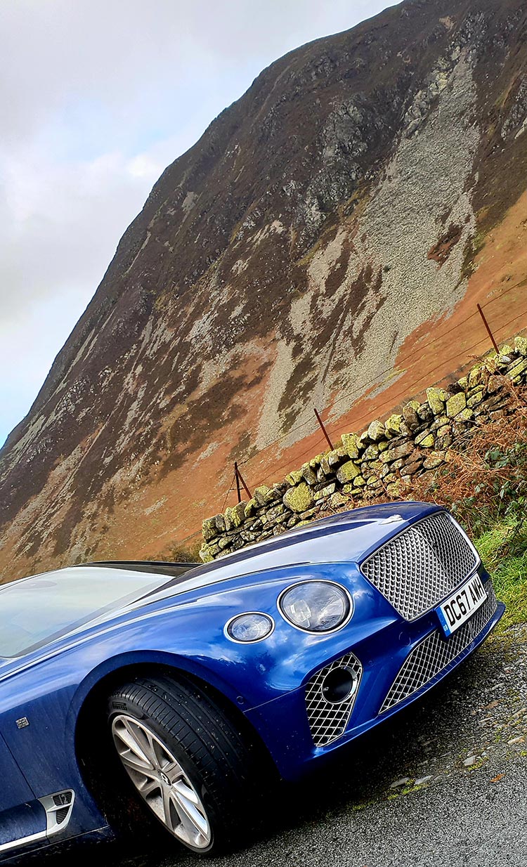 Bentley GT Continental - Grand Tourer Coupe Sequin Blue United Kingdom menstylefashion luxury car 2018 Front Grill