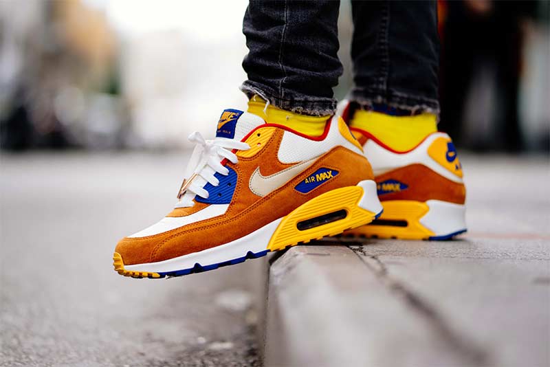 Nike air max trainers sneakers colorful