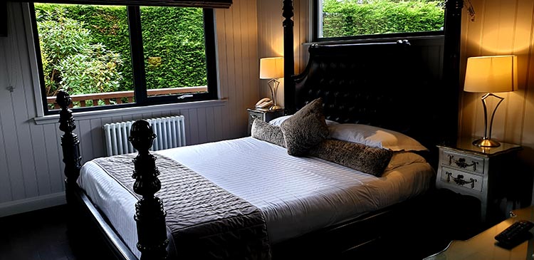 Broadoaks Country House, Troutbeck Picture Garden Suite Cumbria MenStyleFashion (28)
