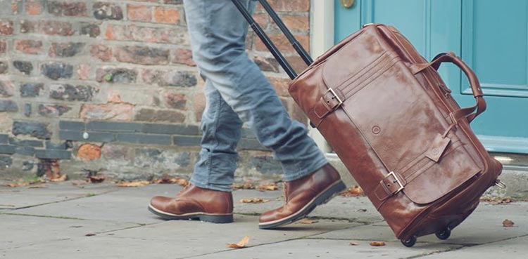 Travel Suitcases -What to Pay Attention to Before Buying One?