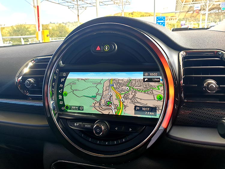 Mini Clubman - The Brugge Job Review 2019 MenStyleFashion JW Cooper Works BMW GPS