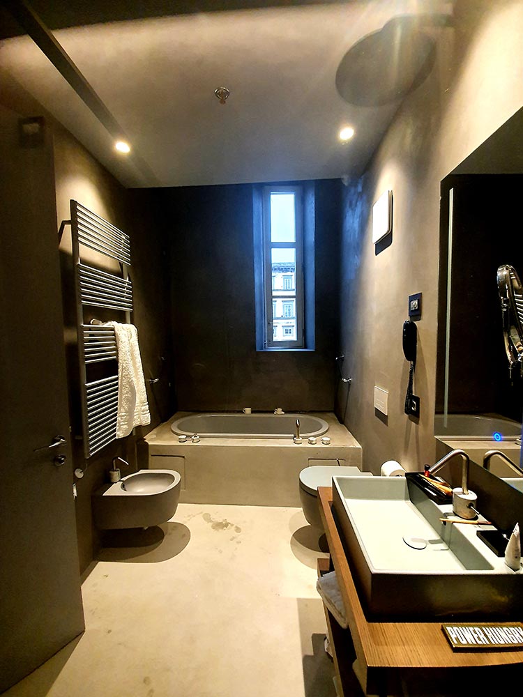Grey Bathroom Aria Suite Grand Universe Lucca