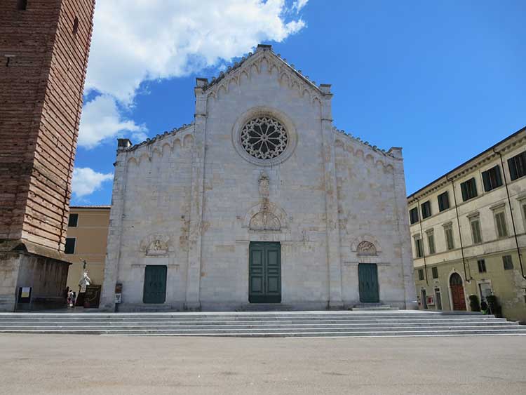 Il Duomo Pietrasanta