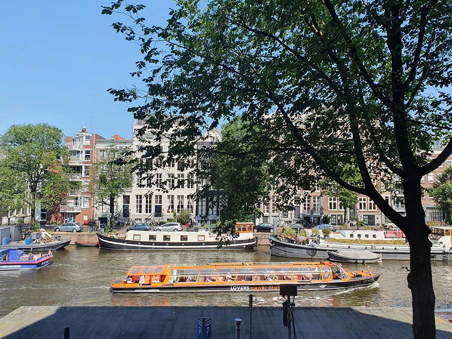 Luxury-Suites-Amsterdam. canal view