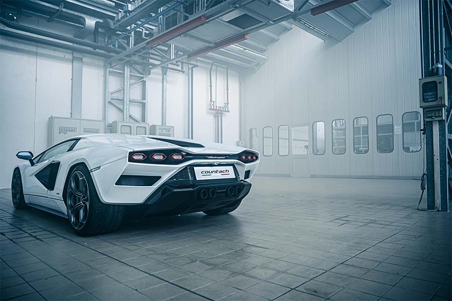 Lamborghini Countach LPI 800−4