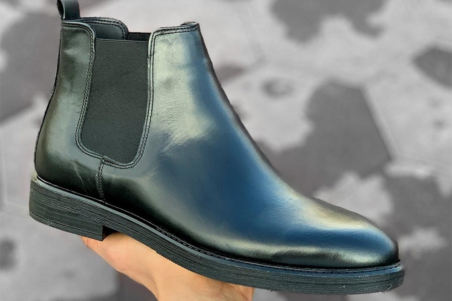 The Ultimate Guide to Wearing Men's Boots With Jeans