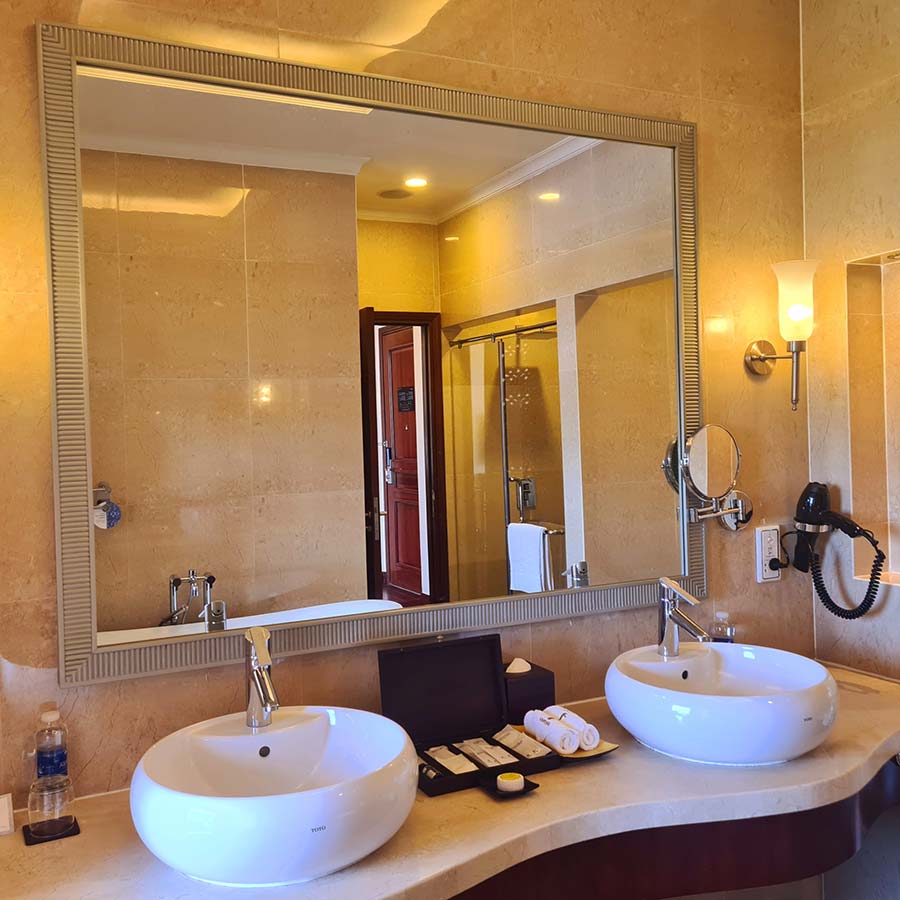 Danang Marriot Resort And Spa - Vietnam Reviewed Ocean view Room bathroom