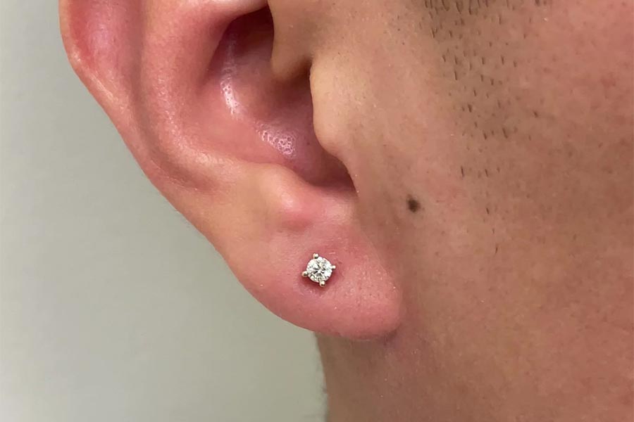 stud earrings for men