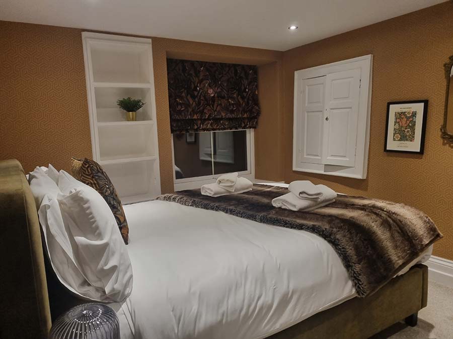 Bedroom Muse Escapes Buxton - Five-Star Self-Catering Holiday Homes Reviewed MenStyleFashion (10)
