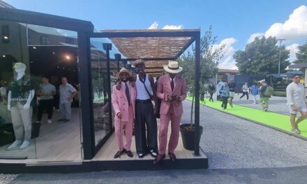 Dusty Pink – How to Wear It for Summer