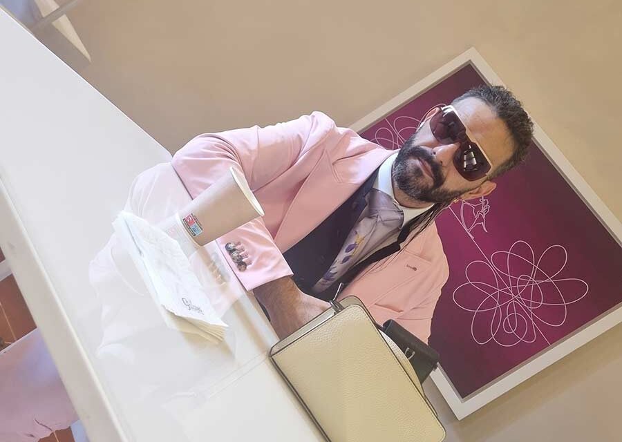 How To Wear Pastel Colours Style Tips