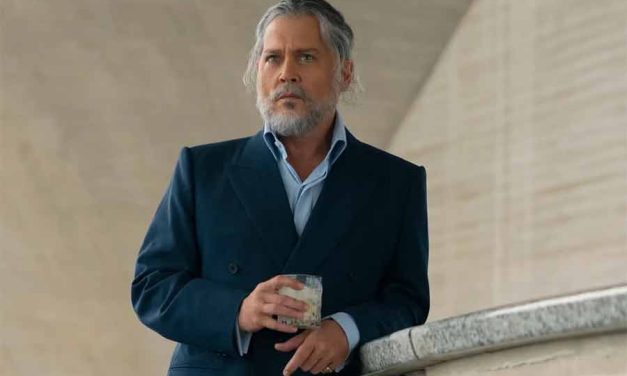 How to Get the Silver Fox Look & Long Hair Like Johnny Depp in Day Drinker