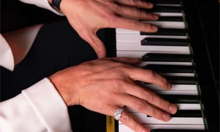 The Diamond Pinky Ring Is Back — And Gabriele Just Proved Why
